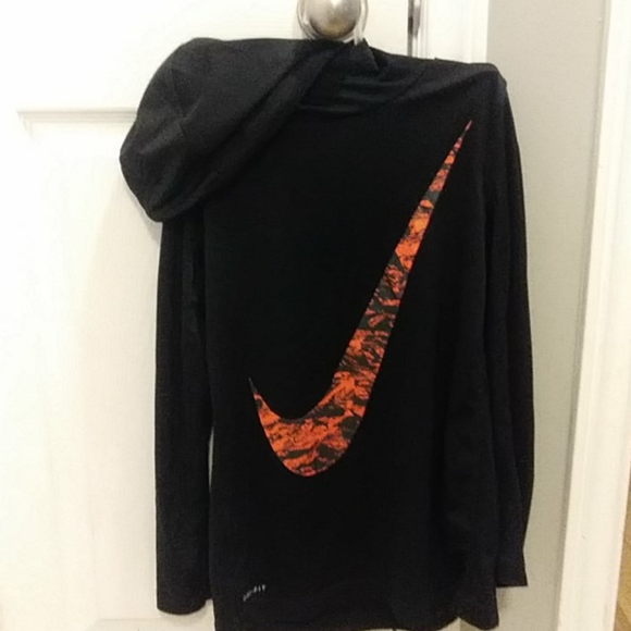 Nike hoodie - Picture 1 of 3